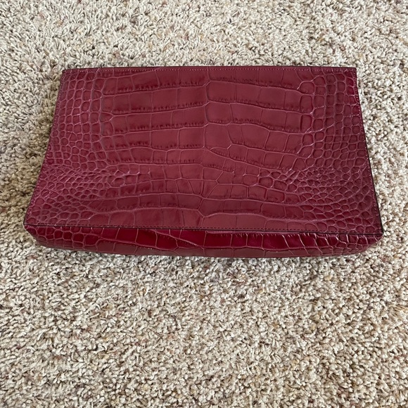 Vince embossed croc clutch - Picture 4 of 5